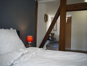 1 bedroom, Internet