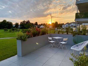 Outdoor dining - BLICKinsGRUEN by Interhome (Friedrichshafen)