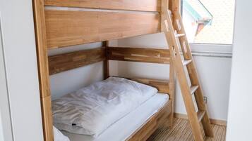 2 bedrooms, Internet