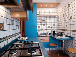 Fridge, microwave, oven, dishwasher - Rom-Ferienwohnungen - Case Vacanze Roma by Interhome (Rome)