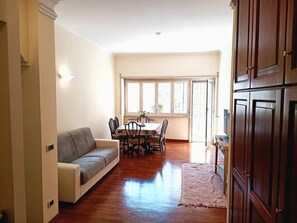 TV - Rom-Ferienwohnungen - Case Vacanze Roma by Interhome (Rome)