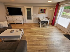 Living area - Rügenferienhaus Souterrain by Interhome (Gingst)