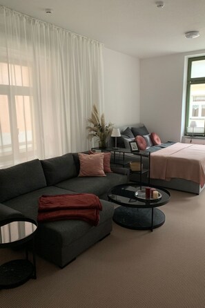 Living area - Stadtwohnung by Interhome (Plauen)