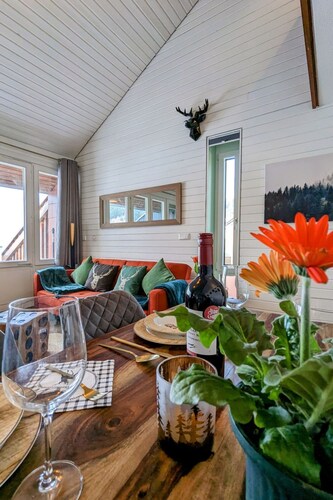 Schwarzwald Loft mit Schwimmbad und herrlicher Aussicht by Interhome
