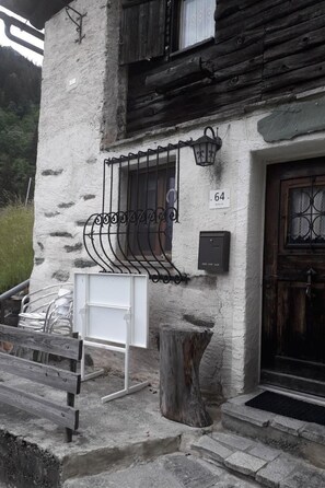 Exterior detail - Casa Tavernela by Interhome (Vicosoprano)