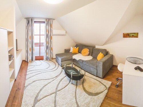 Große Ferienwohnung in Stubenberg am See mit GenussCard by Interhome