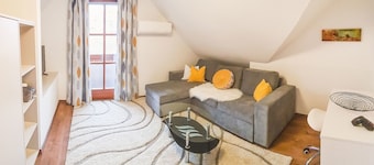 GroĂe Ferienwohnung in Stubenberg am See mit GenussCard by Interhome