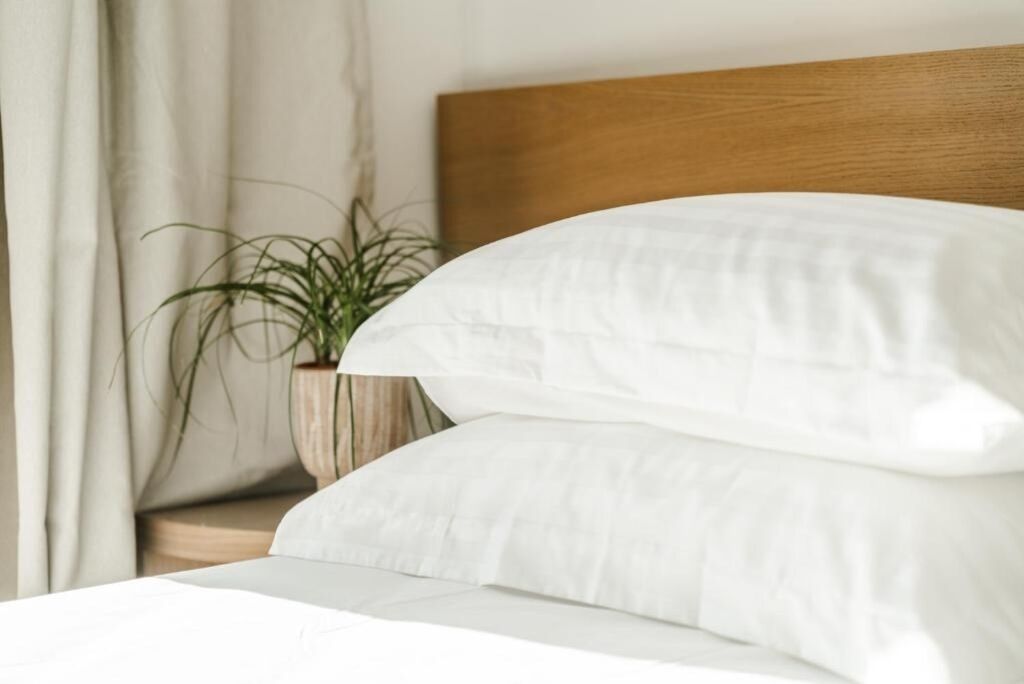 Strykejern/-brett, wi-fi og sengetøy