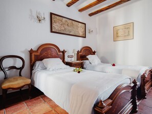 Room - Doppelzimmer mit Erweiterungsmöglichkeit auf 4 Personen by Interhome (Bigues)