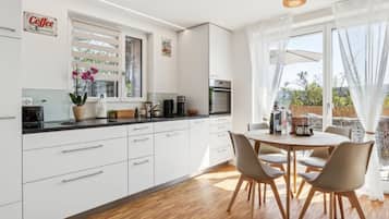 Réfrigérateur, four, lave-vaisselle