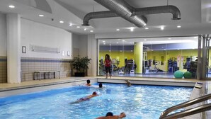 A heated pool - Teleo Vacanze - Olympisches Dorf Sestriere by Interhome (Sestriere)