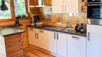 Réfrigérateur, four, lave-vaisselle