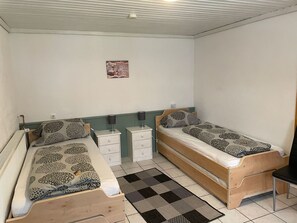 2 bedrooms, Internet