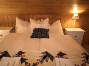 3 bedrooms, Internet