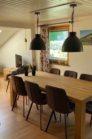Dining - Appartement Gletscherblick by Interhome (Stall)