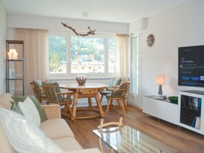 TV - Derby 42 by Interhome (St. Moritz)