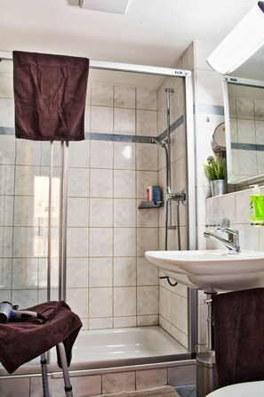 Towels - Derby 42 by Interhome (St. Moritz)