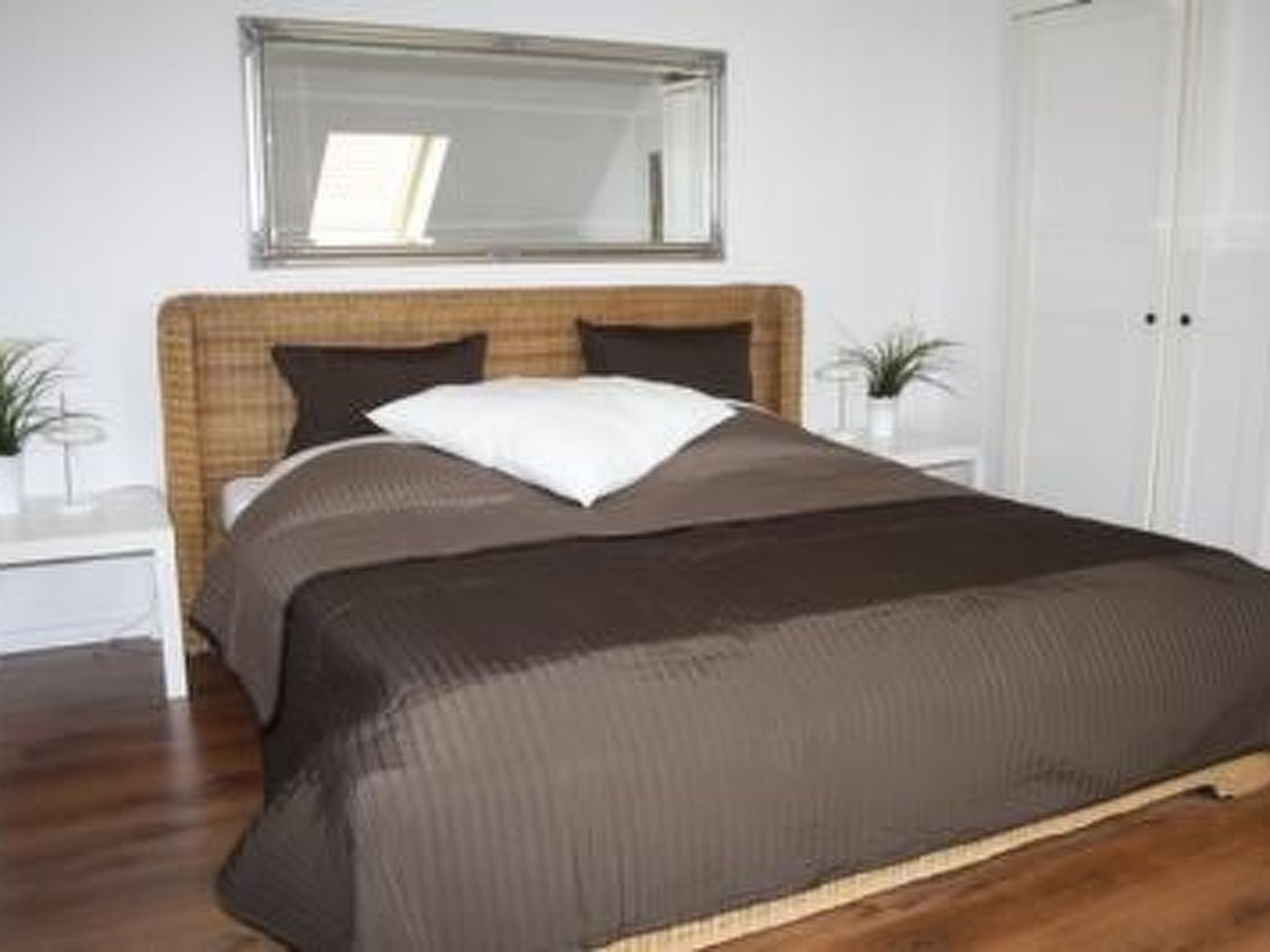 6 Schlafzimmer, Internetzugang