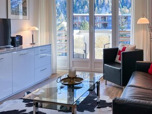 TV, DVD player - Derby 47 by Interhome (St. Moritz)