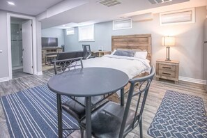 1 Schlafzimmer, Bügeleisen/Bügelbrett, WLAN, Bettwäsche