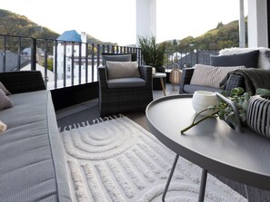 TV - MoselRoyal NEU Luxus 2-4 P. Moselblick Klima by Interhome (Traben-Trarbach)