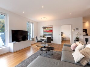 TV - MoselRoyal NEU Luxus 2-4 P. Moselblick Klima by Interhome (Traben-Trarbach)