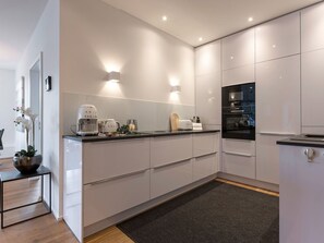 Fridge, microwave, oven, dishwasher - MoselRoyal NEU Luxus 2-4 P. Moselblick Klima by Interhome (Traben-Trarbach)