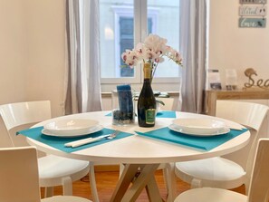 Dining - Wohnung in Rapallo mit kostenloser Privatgarage by Interhome (Rapallo)