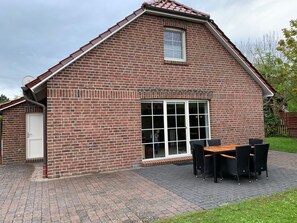 Outdoor dining - Neuhaus Deichperle by Interhome (Greetsiel)