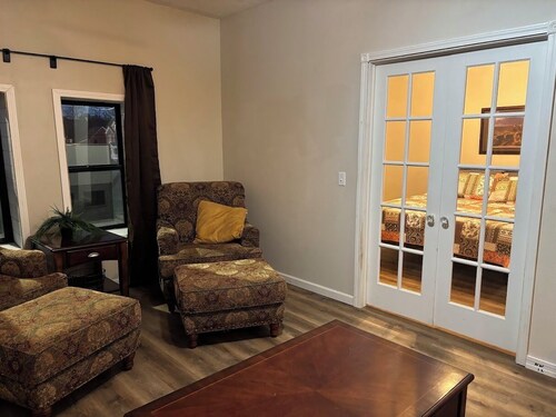 Cattlemen’s Quarters 3 Bed 2 Bath Apartment