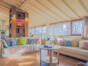 TV - Schloss Casalta by Interhome (Pontassieve)