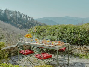 Outdoor dining - Schloss Casalta by Interhome (Pontassieve)