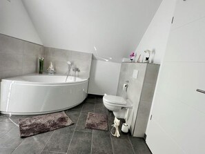 Bathroom - Boddenblick Klausdorf Am Nationalpark by Interhome (Groß Mohrdorf)