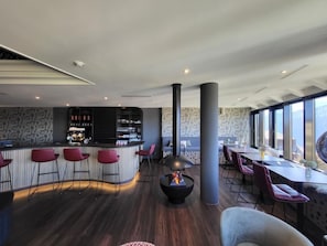 Bar (in der Unterkunft)