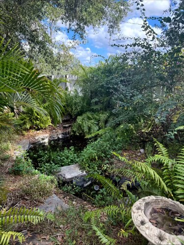 Enjoy the Pleasures of Historic Downtown Dade City- The Dade City Bungalow