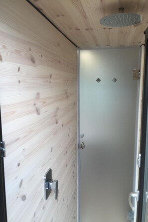 Interior - Hausboot für zwei Personen mit Kamin und Terrasse by Interhome (Wilhelmshaven)