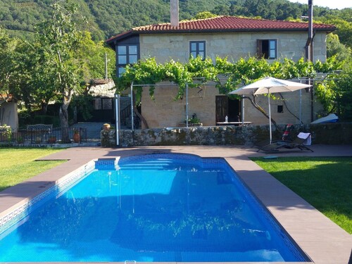 mit Privatpool by Interhome