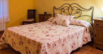 "El Fuentarro by Interhome
