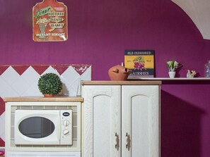 Interior - "El Fuentarro by Interhome (Botija)