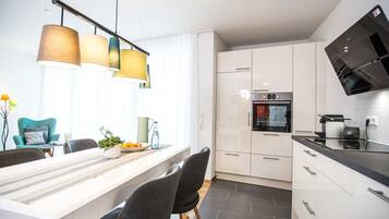 Frigorifero, microonde, forno, lavastoviglie