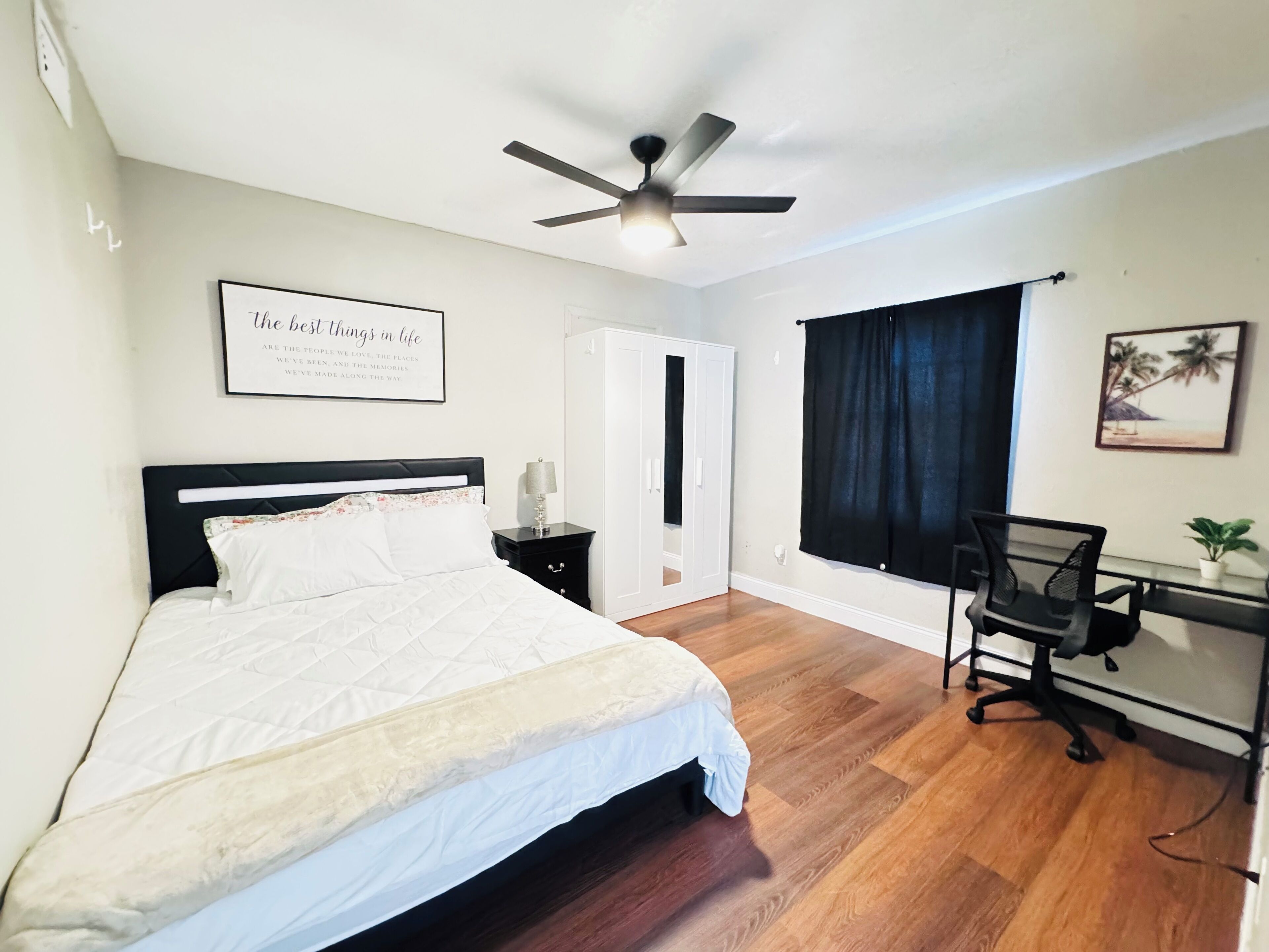 1 bedroom, in-room safe, iron/ironing board, free WiFi