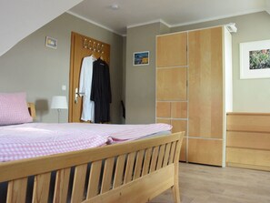 2 dormitorios y Internet