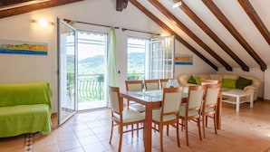 Interior - Ca du Pescou Charmantes Dachgeschoss in San Massimo by Interhome (Rapallo)