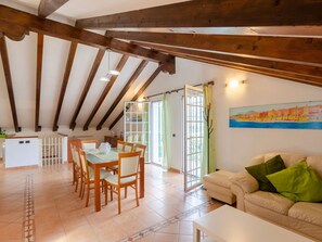 Interior - Ca du Pescou Charmantes Dachgeschoss in San Massimo by Interhome (Rapallo)