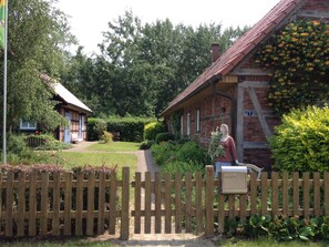 Exterior - Zwei-Zimmer-Wohnung mit Wintergarten by Interhome (Dömitz)