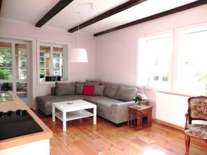 Living area - Zwei-Zimmer-Wohnung mit Wintergarten by Interhome (Dömitz)