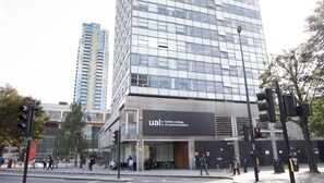 Exterior - Terrific 1-bedroom apartment in central London for your stay (London)