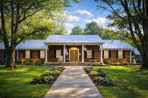Exterior - Ocoee River Family Retreat - Raft • Hike • Relax • Scenic Rail Road • Mountains (Benton)