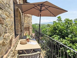 Outdoor dining - La Galleria by Interhome (Volterra)