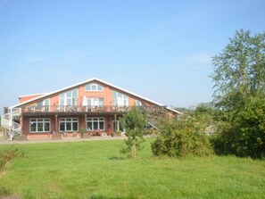 Exterior - Urlaub auf dem Reithof mit Klavier by Interhome (Großefehn)